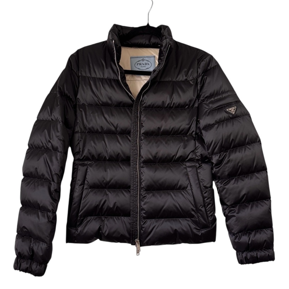 PRADA PUFFER WOMENS JACKET BLACK SZ 40